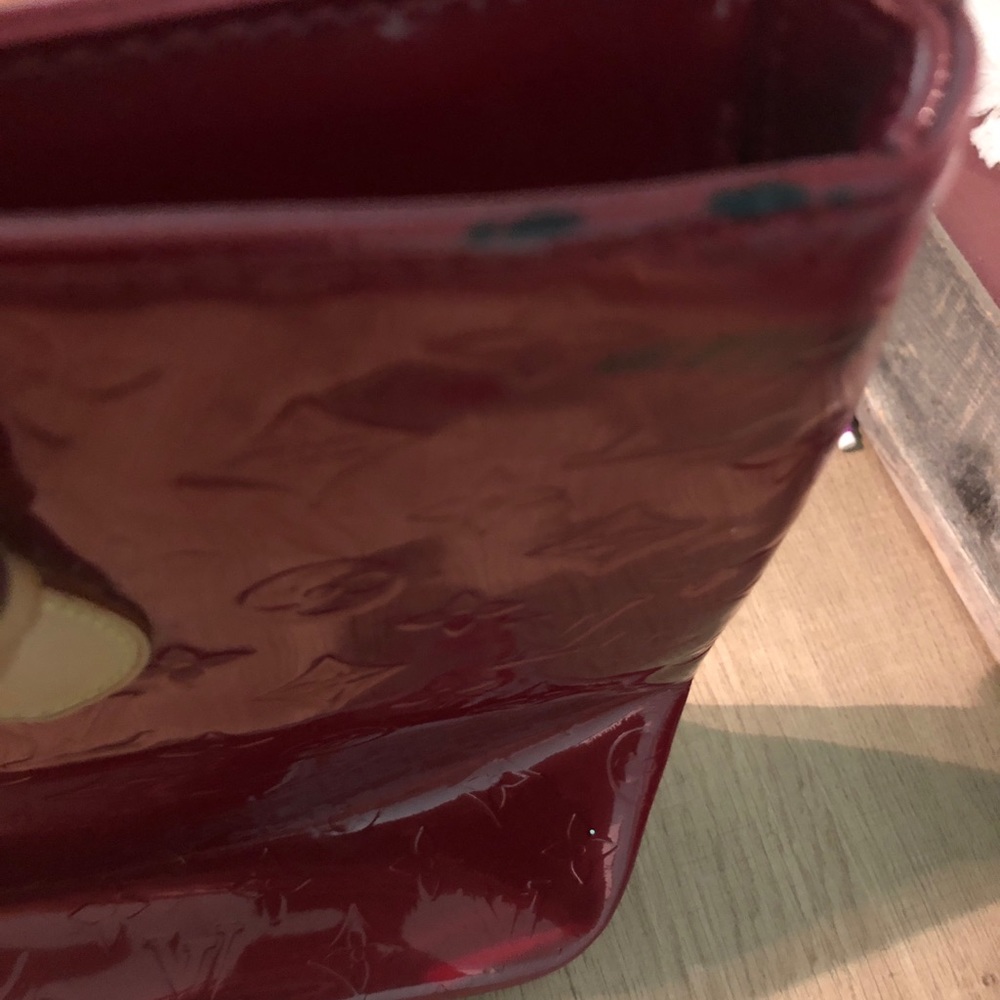 Authentic Louis Vuitton Red Brea - Picture 6 of 13